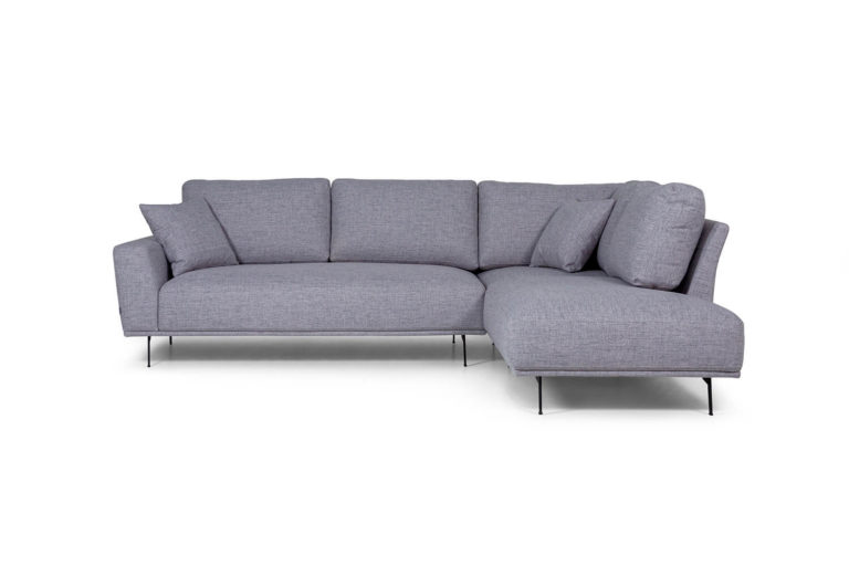 In picture: Brooklyn Open End. Fabric: Eleni 610. Leg: 122, matteblack.