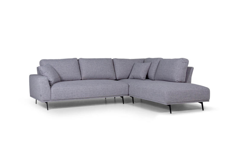 In picture: Brooklyn Open End. Fabric: Eleni 610. Leg: 122, matteblack.