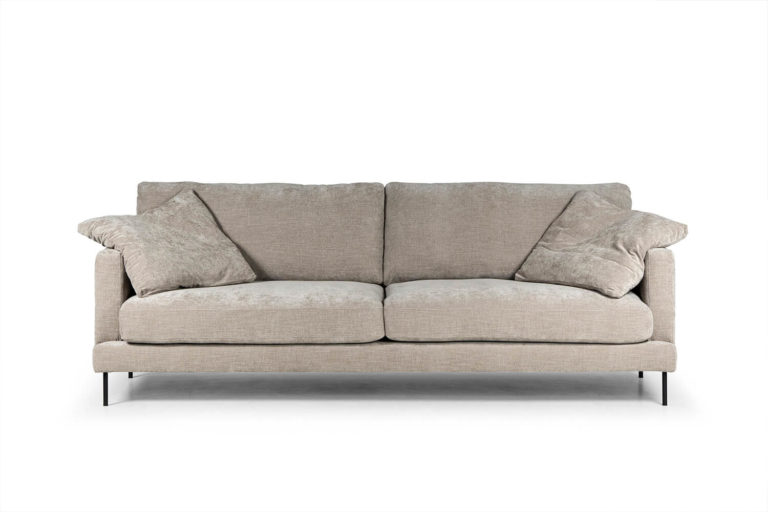 In picture: Boom 3 LC. Fabric: Diego 6001. Leg: 127, matte black.
