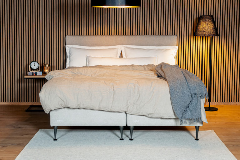 In picture: Single S20 bed 2x90x200cm. Top mattress: Heaven. Headboard: Relax. Fabric: Next 105. Leg: 125.