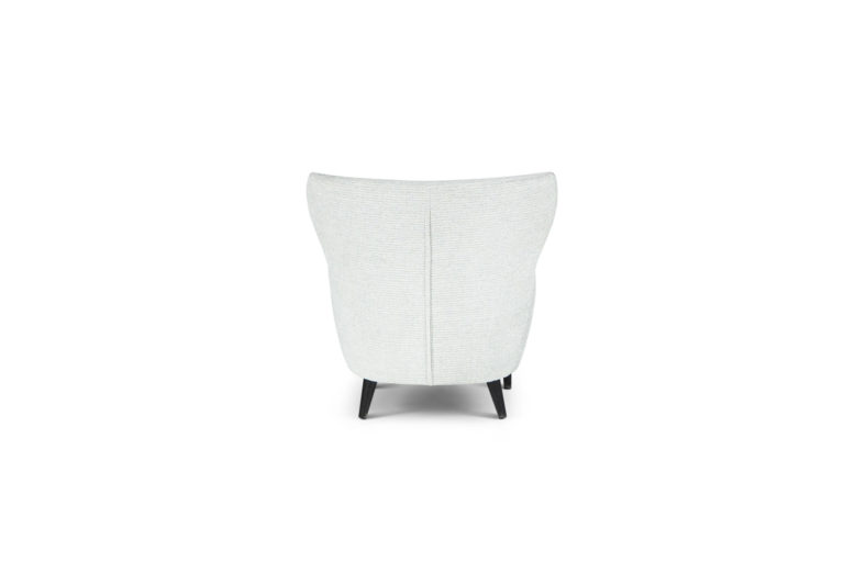 In picture: Papillon chair. Fabric: Lancelot 1552.