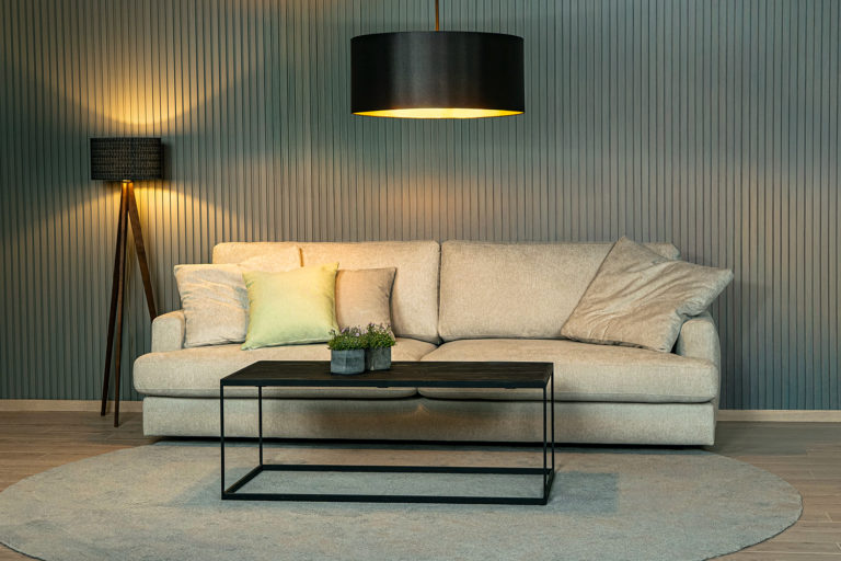 In picture: Avec 4 LC. Fabric: Sense 4001.